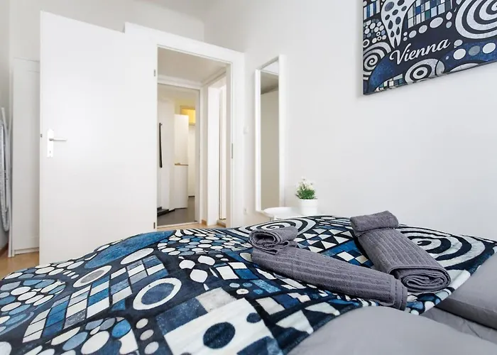 #livelikealocal Prater Danube Canal Center Apartment Wien