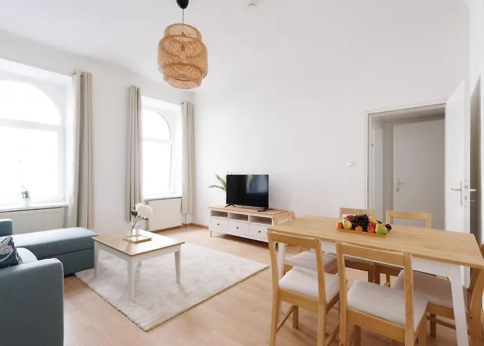 #livelikealocal Prater Danube Canal Center Apartment Wien